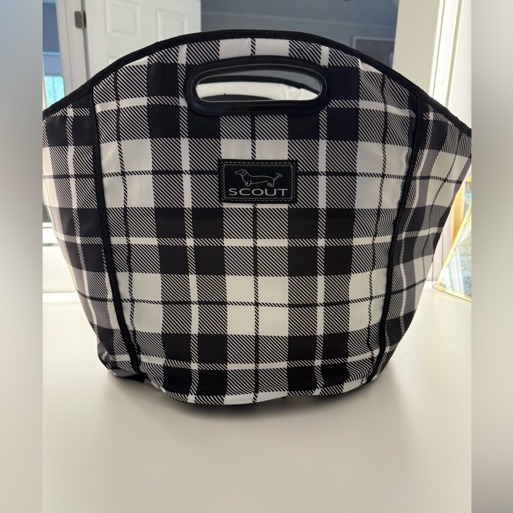 Scout Monochrome Checkered Tote - Picture 1 of 10